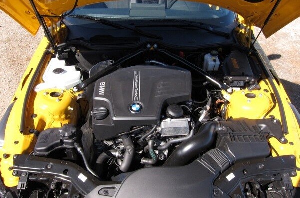 Автомобиль BMW Z4