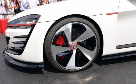 Сверхмощный VW Design Vision GTI