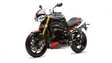 Стритфайтер Street Triple R Dark 2013